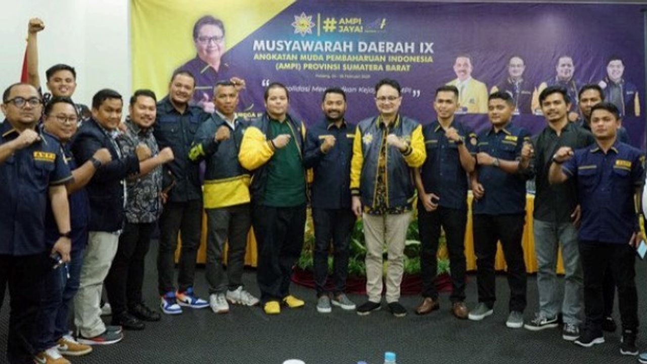 Maraton Konsolidasi di Tanah Minang: Sepekan Tiga Provinsi, Ketum Jerry Sambuaga Lantik Pimpinan Baru DPD AMPI Sumatera Barat