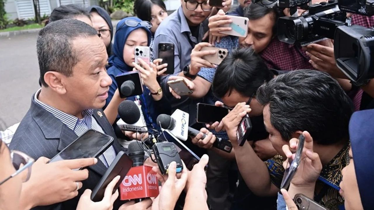 Menteri ESDM Bahlil Lahadalia Ungkap Perintah Prabowo Percepat Transisi Energi Surya di Tengah Ancaman Krisis Minyak